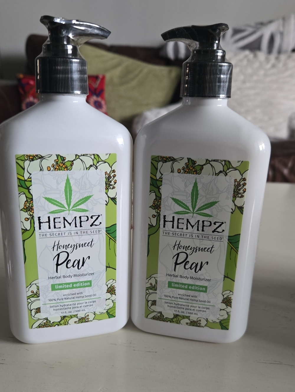 New Sealed  Hempz Honey Sweet Pear Herbal Body Moisturizer LIMITED   2 X 17oz